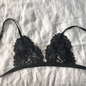 VS Lacy Bra