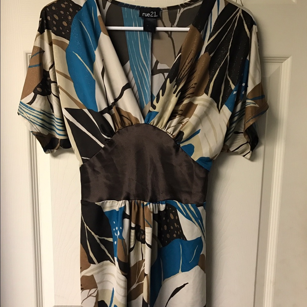 Rue 21 floral print top