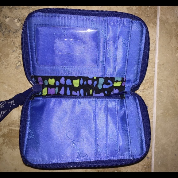 Vera Bradley Wallet Wristlet - Picture 3 of 3