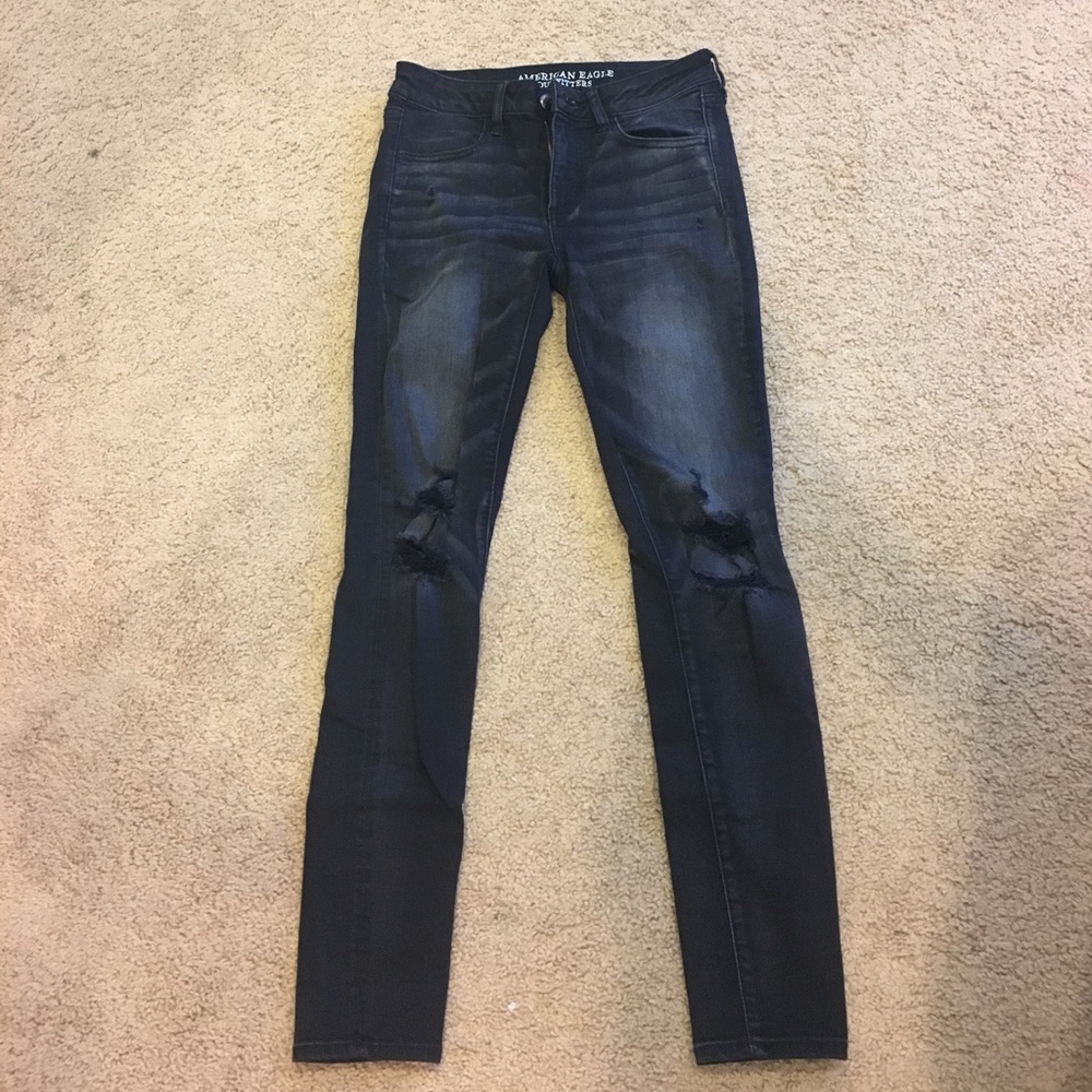 AEO Black Ripped Jegging