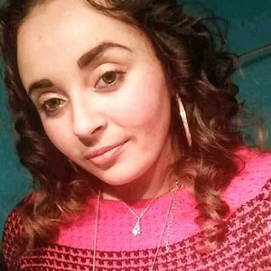 Meet your Posher, Selena