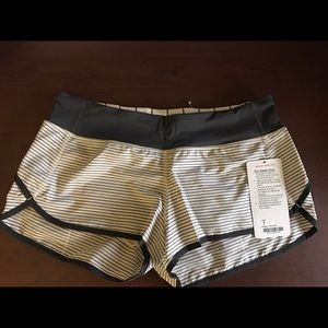 RARE lululemon speed short angel wing hyper stripe