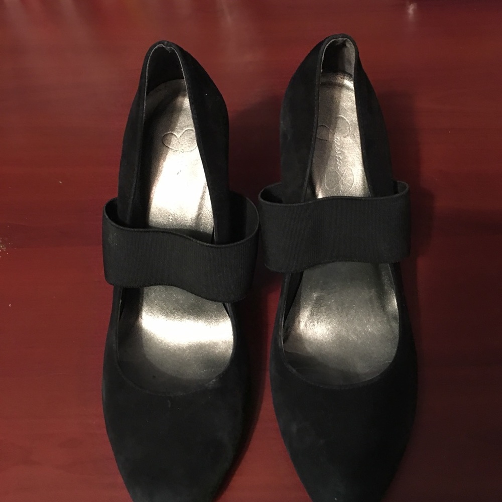 Black Jessica Simpson heel