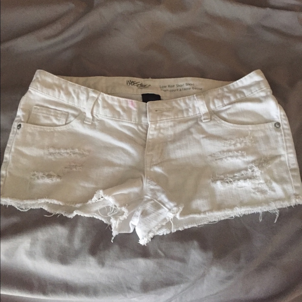 White destroyed denim shorts