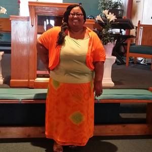 Meet your Posher, Leona