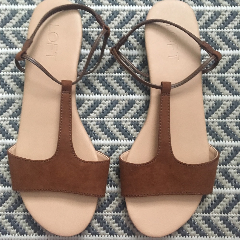 ⚡️SOLD ⚡️Ann Taylor Loft sandals