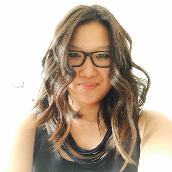 Meet your Posher, Kat - Picture 1 of 1