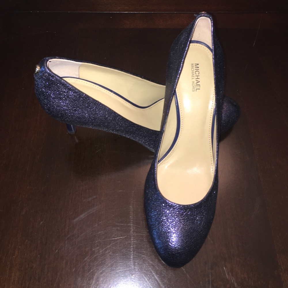 Michael Kor's pumps