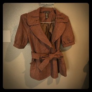Adorable brown jacket!