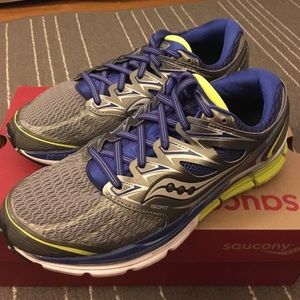 Saucony Hurricane ISO Size 9 Wide