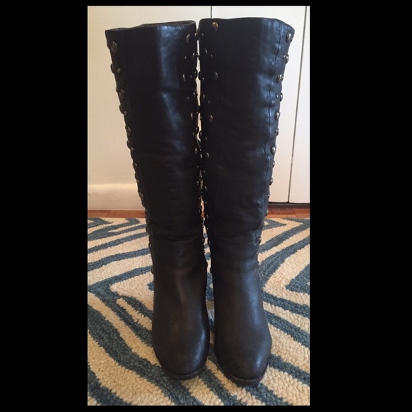 Black boots with studs - Picture 1 of 4