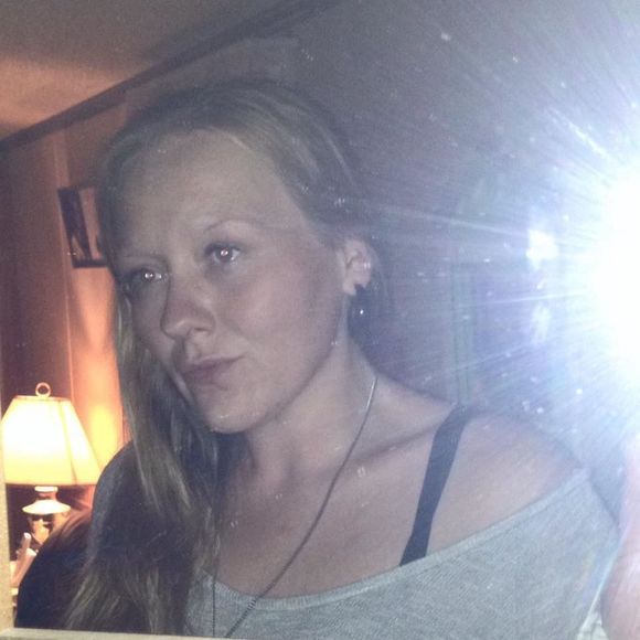 Meet your Posher, Jessica - Picture 1 of 1