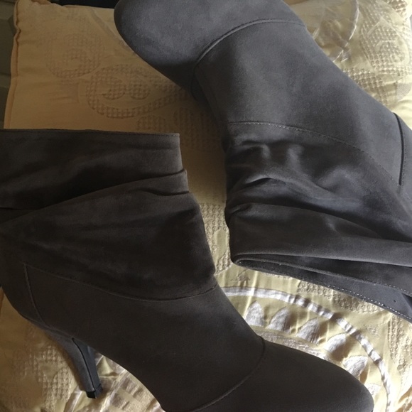 Bamboo grey heel boots - Picture 1 of 3