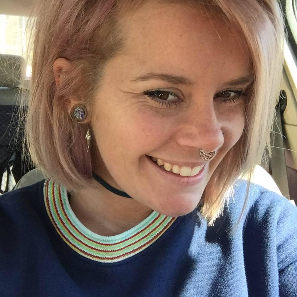 Meet your Posher, Hannah
