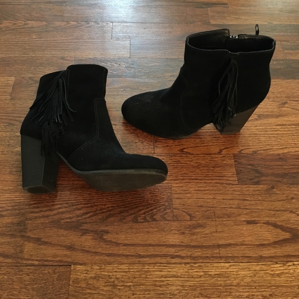 Fringe booties!