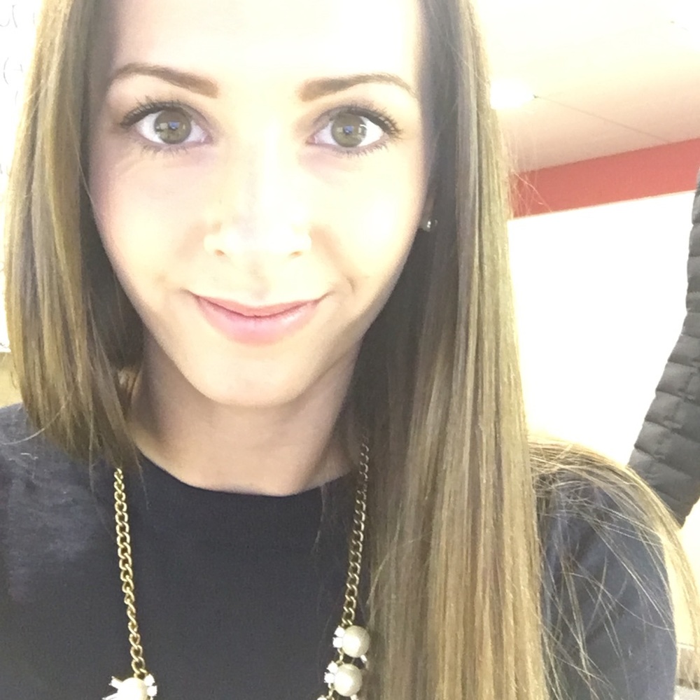 Meet your Posher, Kayla