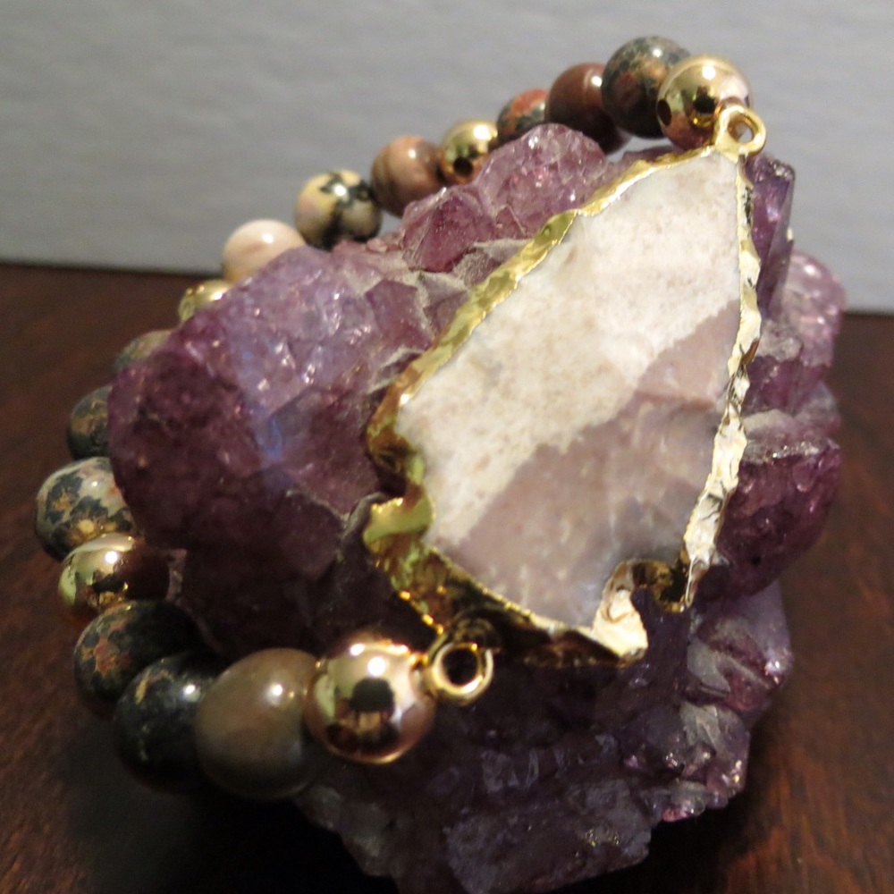 ‼️SALE‼️ 24K Gold plated arrowhead bracelet