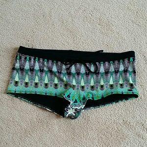 Boy Short swim bottoms L