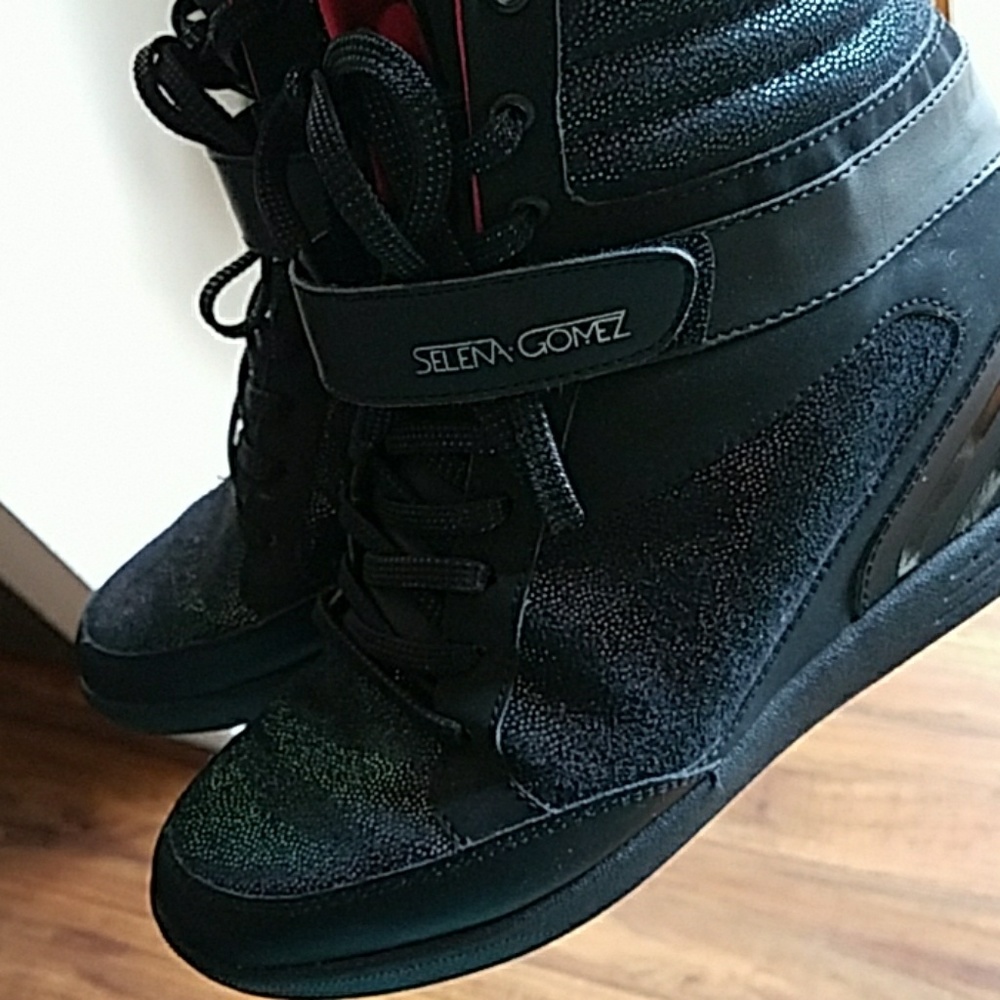 Cute Selena Gomez Wedge Sneakers