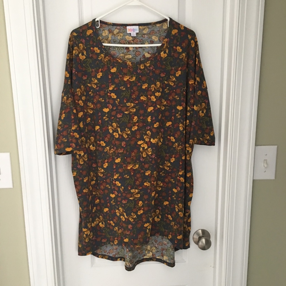 LulaRoe top