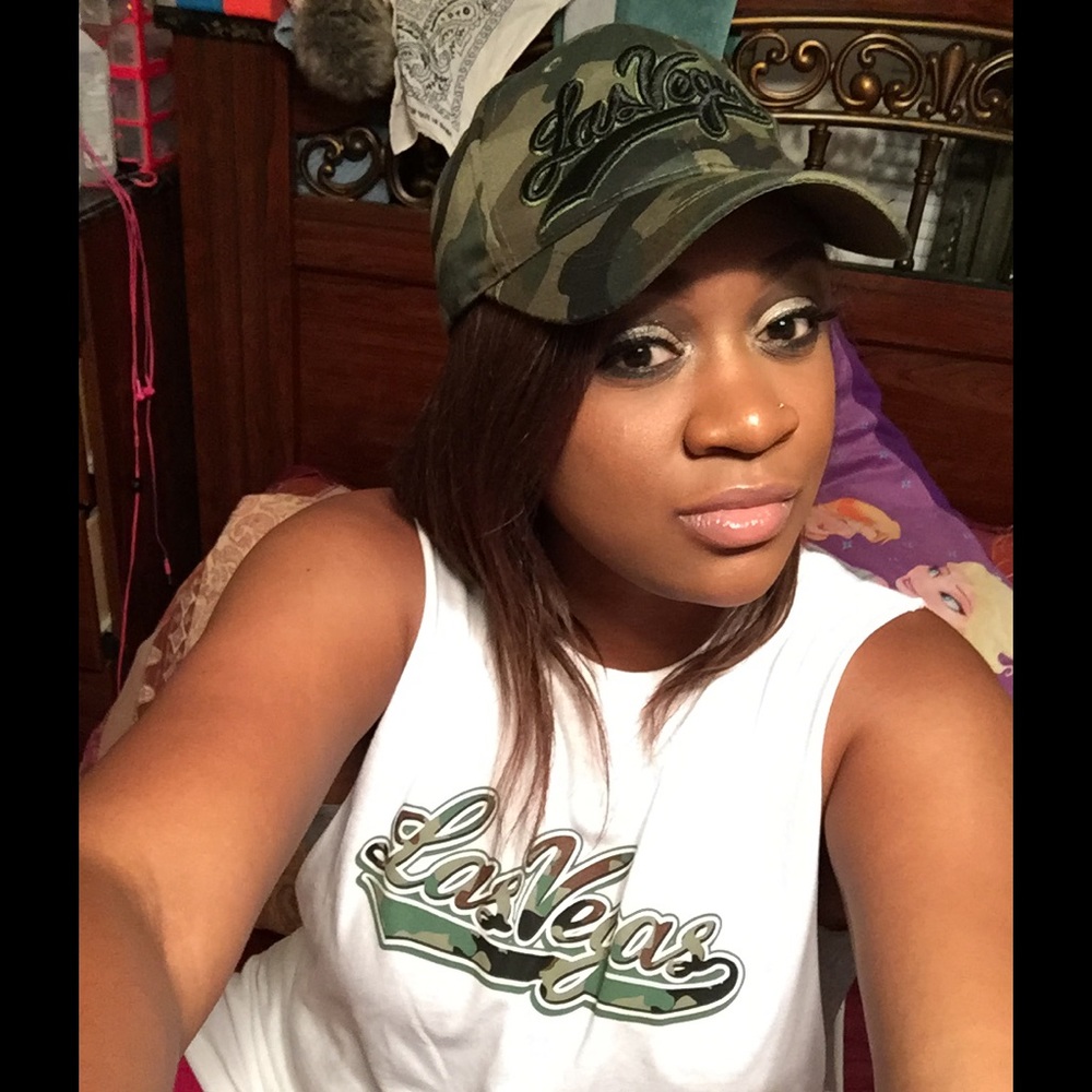 Meet your Posher, Tracee