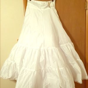 NWT A-Line Bridal Slip Size 10 (16) 👰🏻💍👰🏽🥂