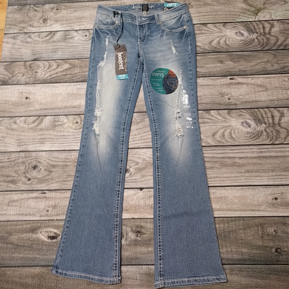 Ariya curvy bootcut jeans