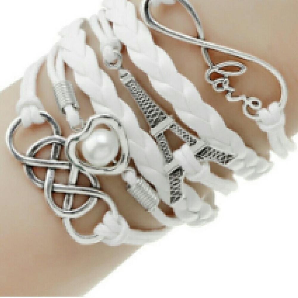 Eiffel Tower Love Bracelet ❤🗼