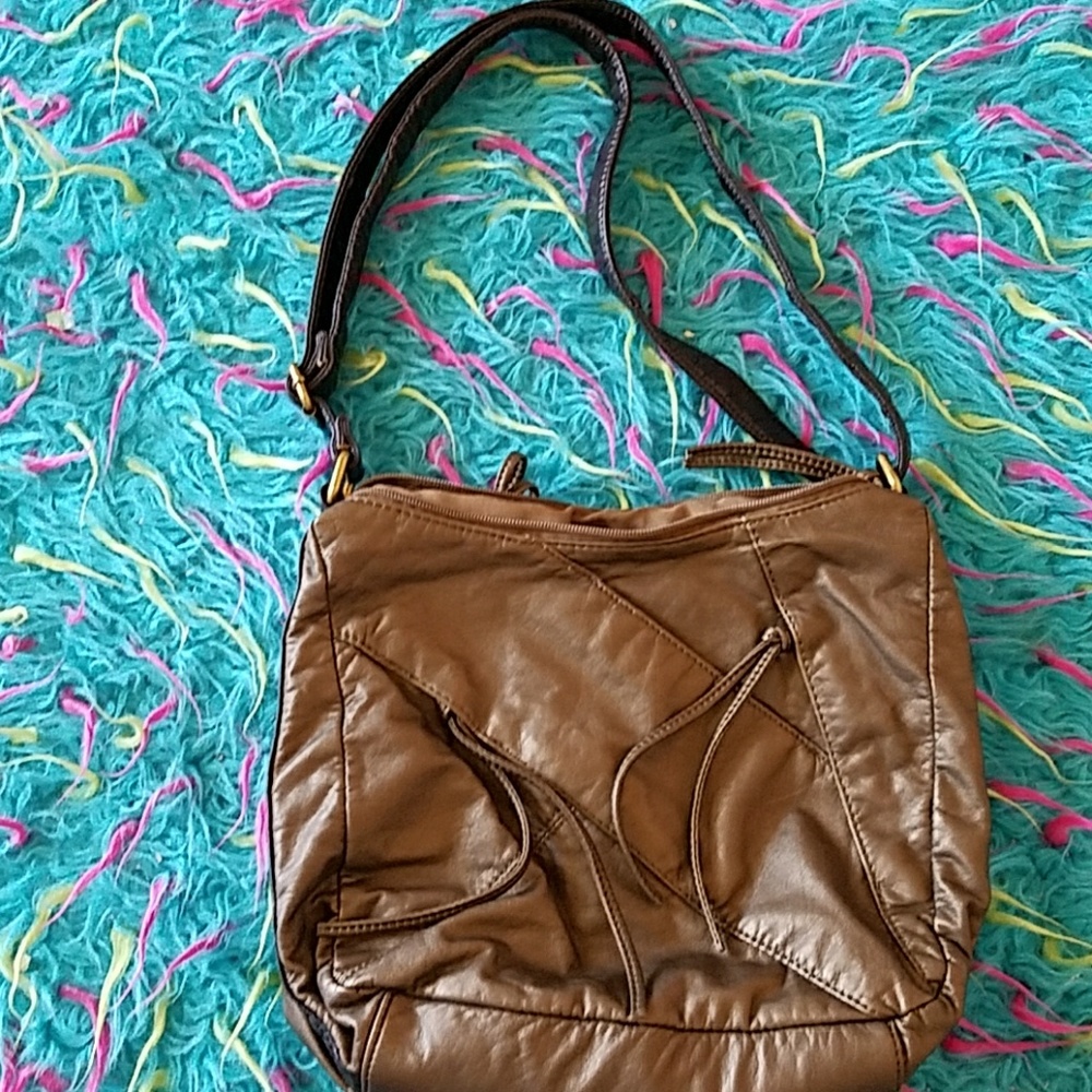 BUENO crossover over the shoulder bag