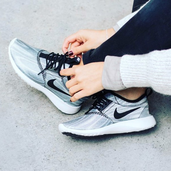 Nike Shoes - Nwt Nike juvenate 🐺