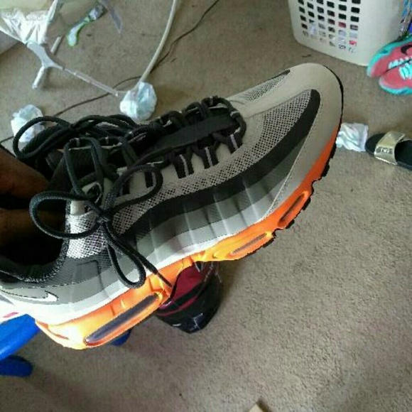 Air Max 95 - Picture 2 of 5