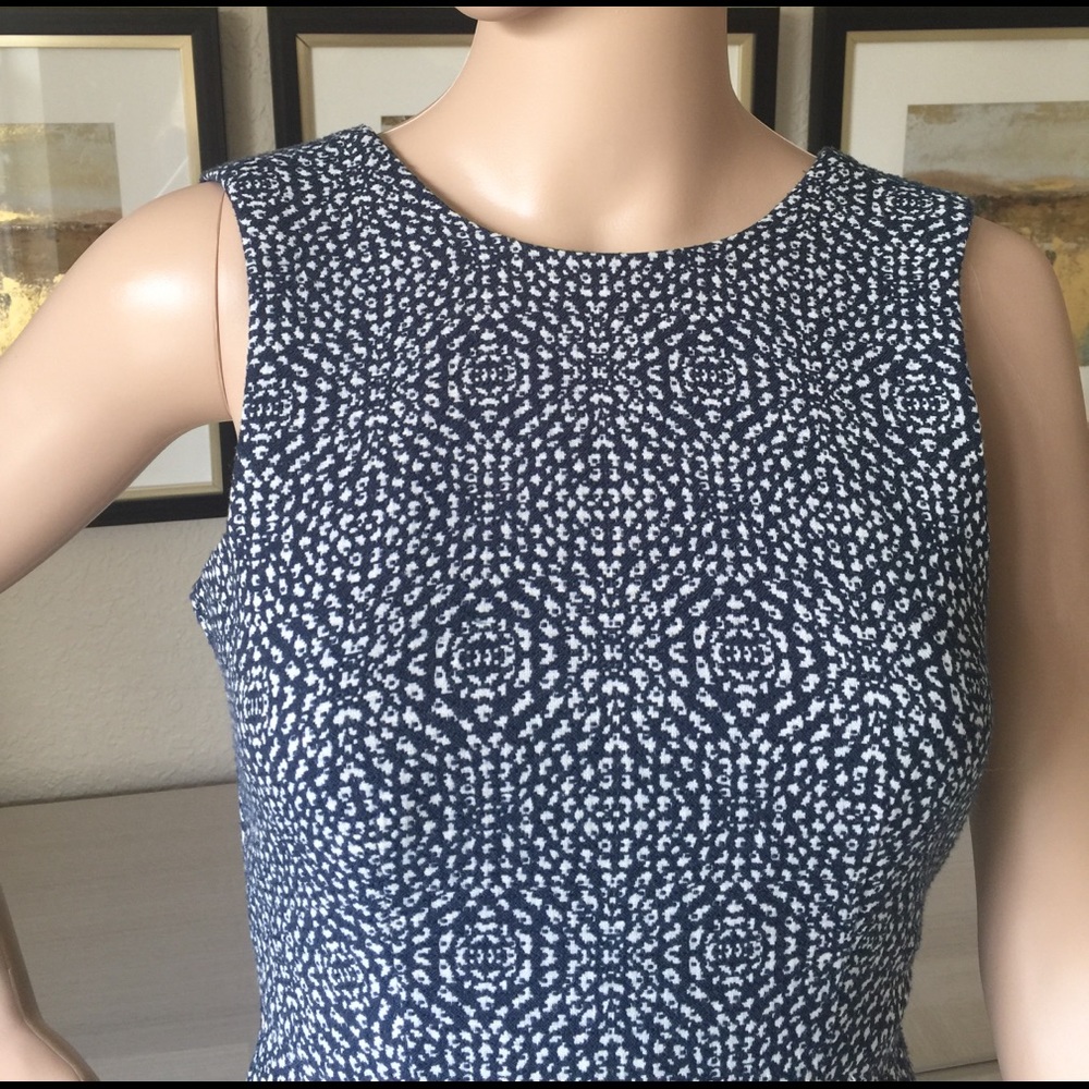NWOT H&M shift dress - Picture 2 of 4