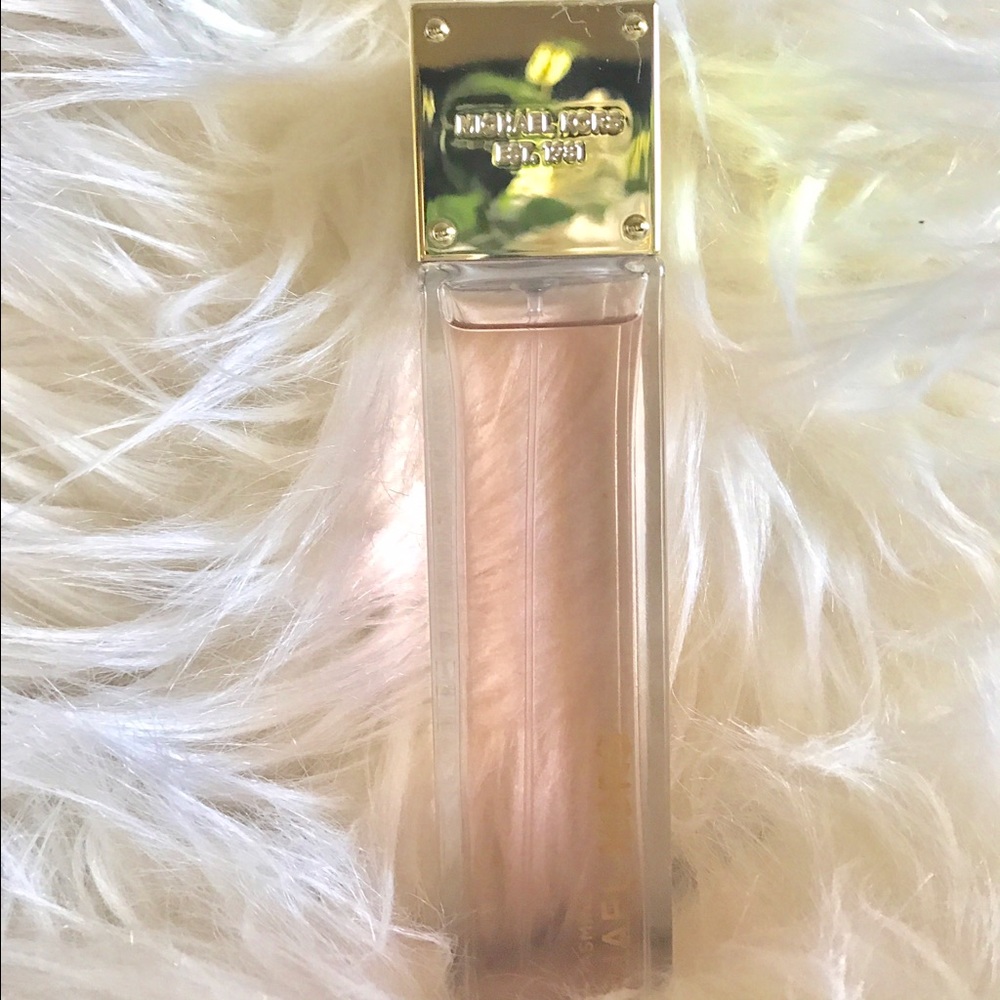 Michael Kors Glam Jasmine  Eau the Parfum 💞