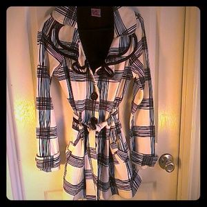 LA Kitty  Black & White Ruffle Light Jacket