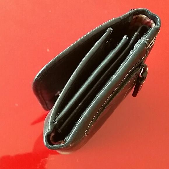 DOCKER'S genuine leather wallet. - Picture 3 of 8