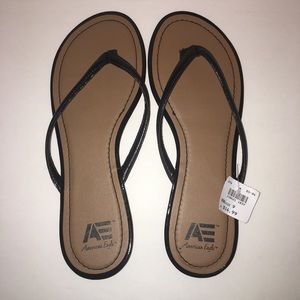 American Eagle Flip Flops