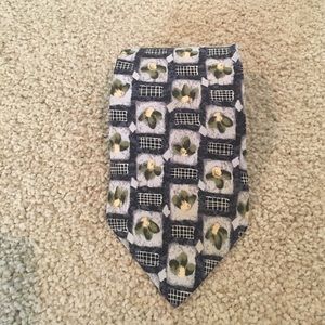 Peter Thomas 100% silk tie