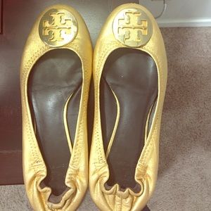 7.5 gold Tory burch ballerina flat
