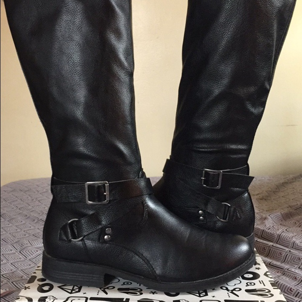 Black knee high riding boots