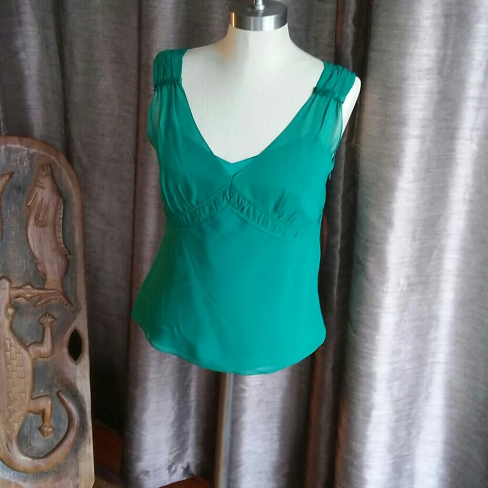 Ann Taylor beautiful emerald green top