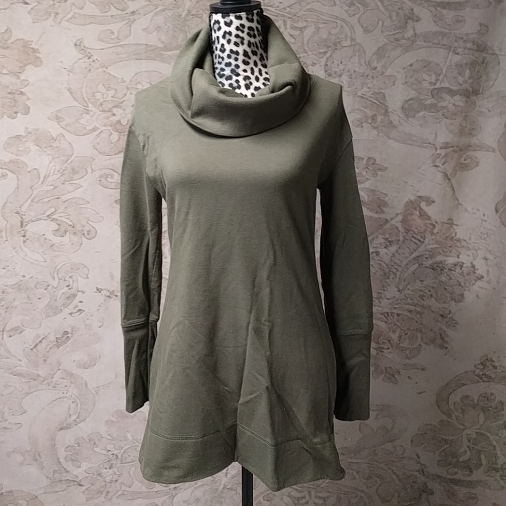 Long sleeve comfy cowl neck tunic