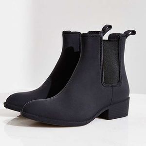 Jeffrey Campbell Stormy boots