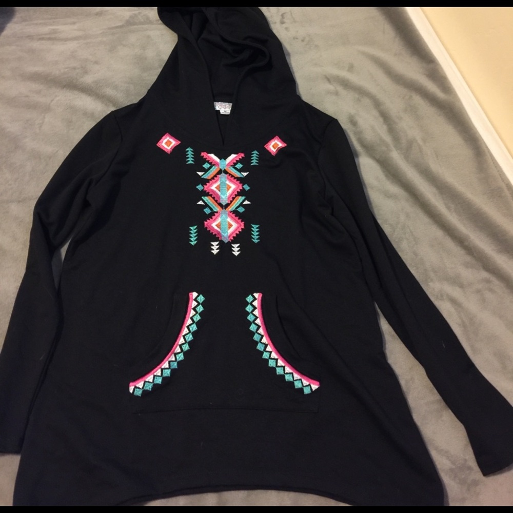Embroidered sweater/tunic