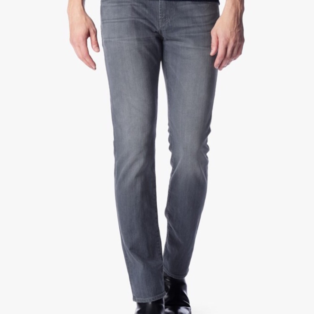 Men size 31 , foolproof denim in color Wolf Grey