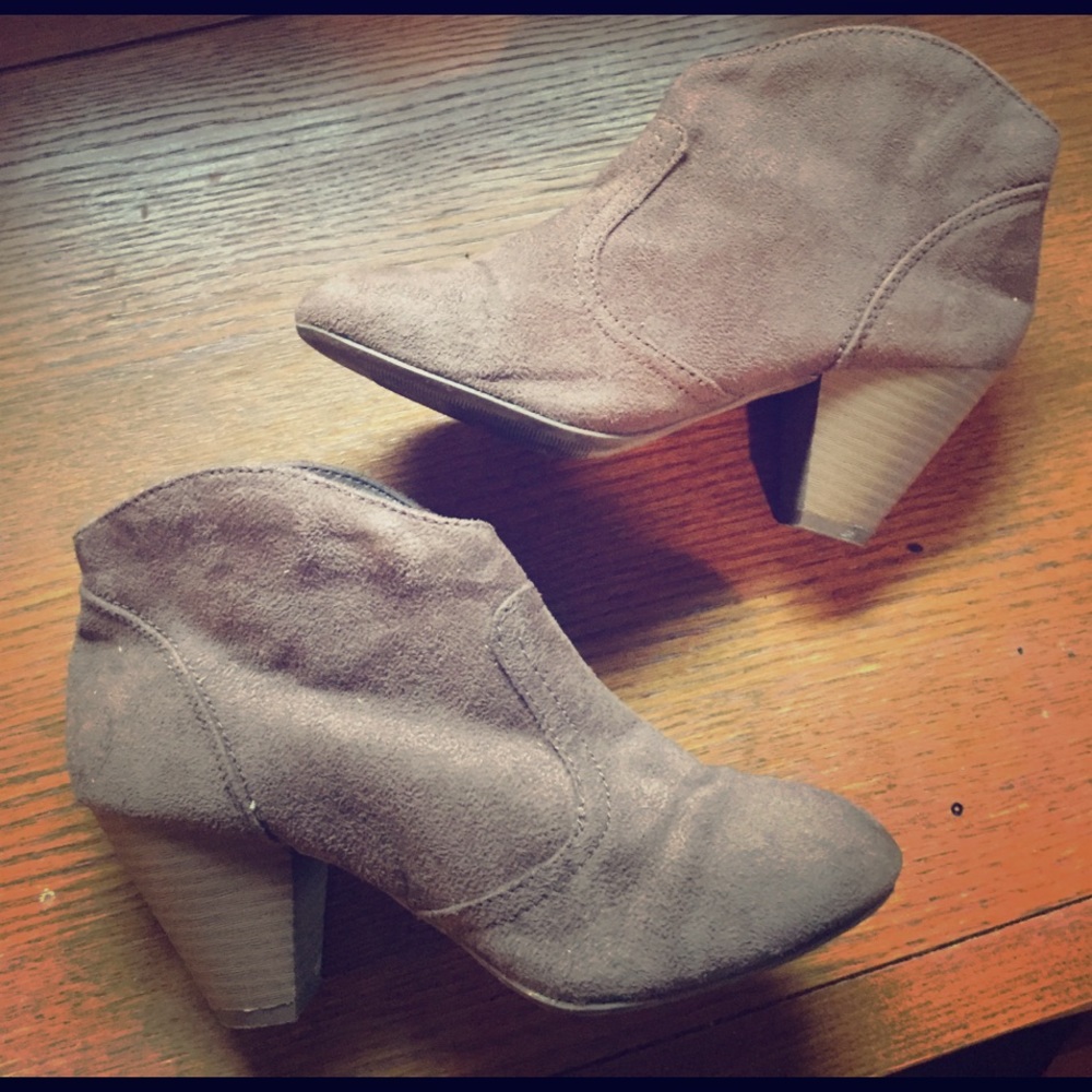 Nude suede ankle boots