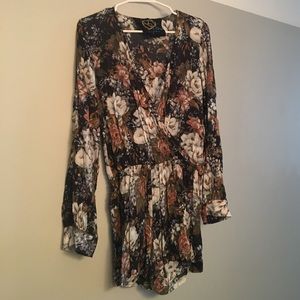 Planet blue blue life romper size M