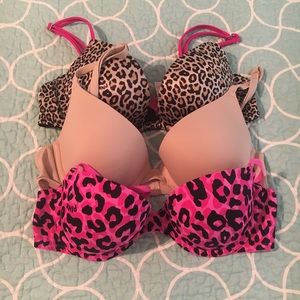 34B Push Up Lot VS