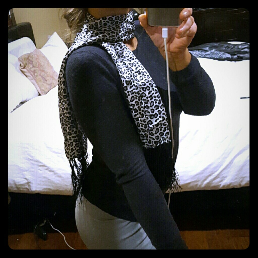 100% SILK SCARF