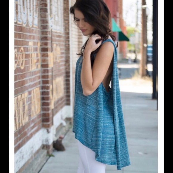 ♥️CLEARANCE Blue sexy muscle tank top - Picture 3 of 4