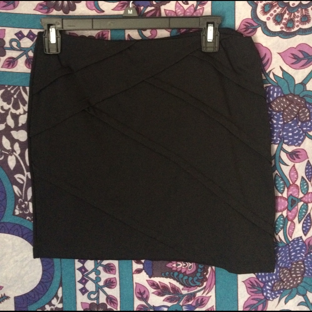 Basic house skirt